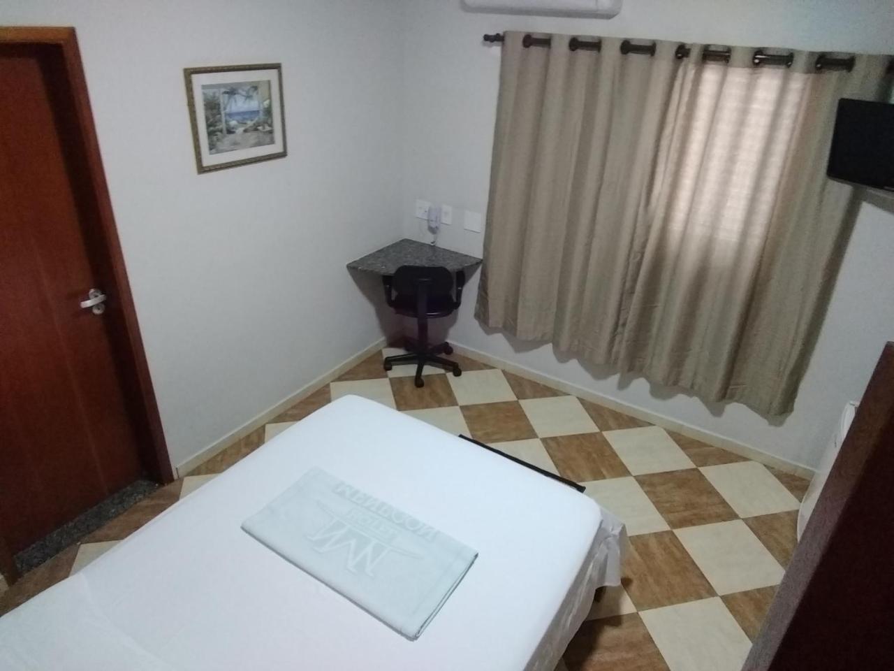 Hotel Menegon ซูมาเร ภายนอก รูปภาพ
