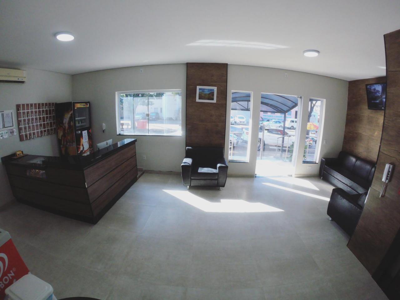 Hotel Menegon ซูมาเร ภายนอก รูปภาพ